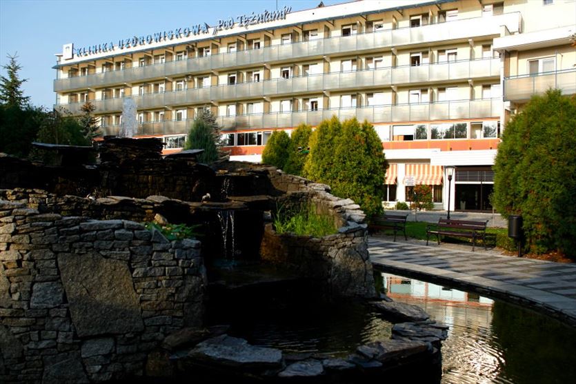 przyjazna Sanatoria, Pod Tężniami im. Jana Pawła II. Klinika Uzdrowiskowa, Ciechocinek